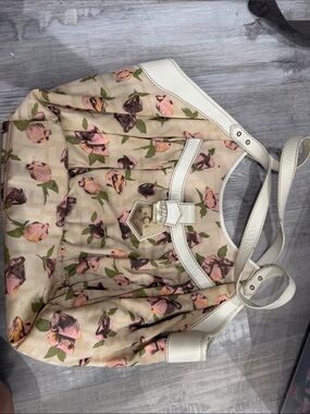 Fendi Beige Floral Shoulder Bag with Pink Rose Print